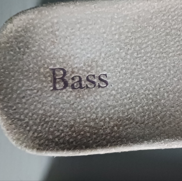BASS - Picture 4 of 6